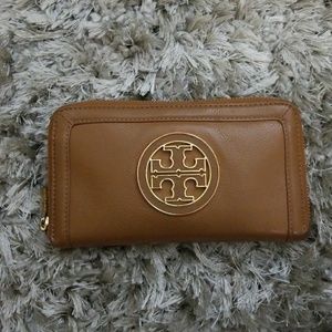Tory Burch Amanda Continental Zip Wallet